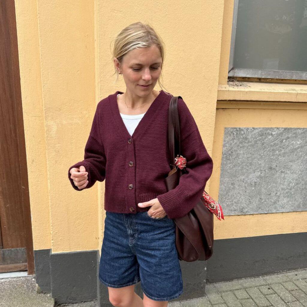 PetiteKnit Scarlet Cardigan Strickanleitung - PetiteKnit (Heft) bei bei bei bei bei bei bei bei bei bei Lieblingsgarn