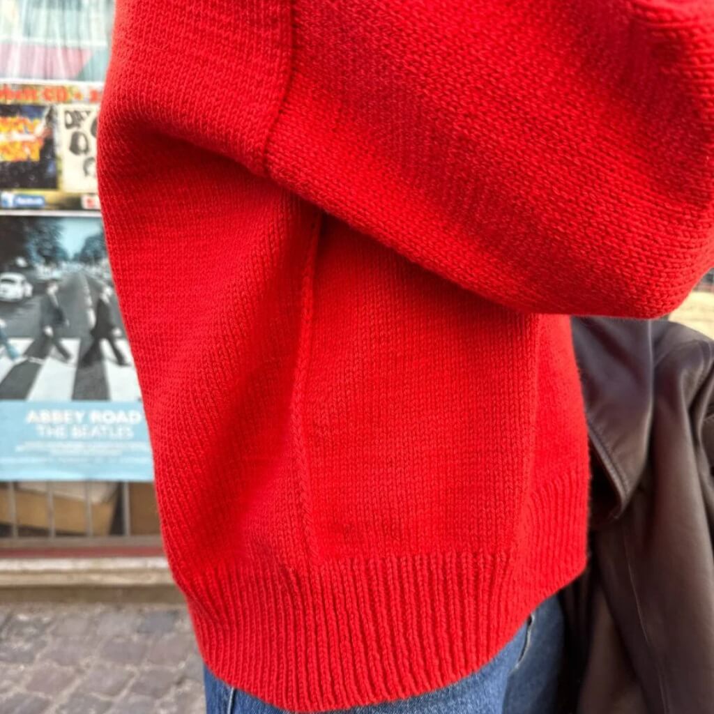 PetiteKnit Pullover Scarlet Sweater Strickanleitung - PetiteKnit (Heft) bei bei bei bei bei bei bei bei bei bei Lieblingsgarn