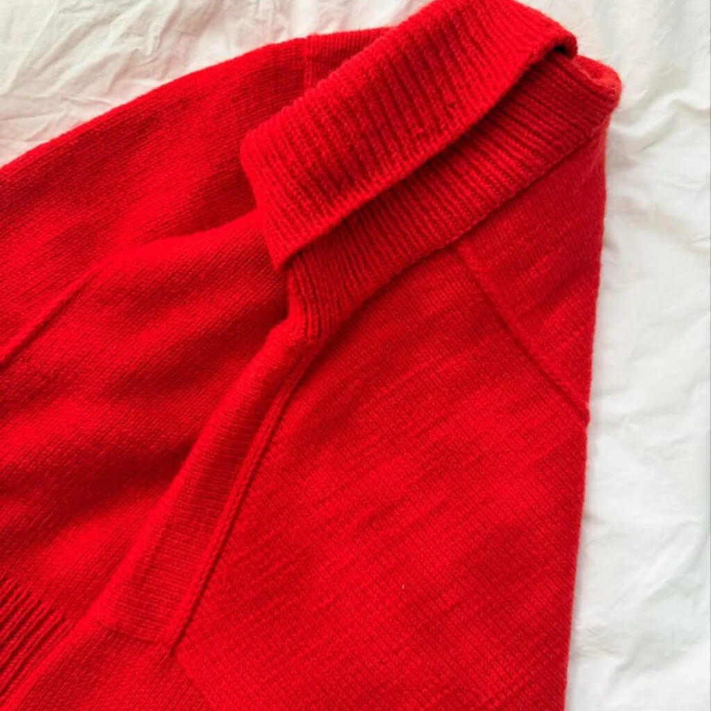 PetiteKnit Pullover Scarlet Sweater Strickanleitung - PetiteKnit (Heft) bei bei bei bei bei bei bei bei bei bei Lieblingsgarn