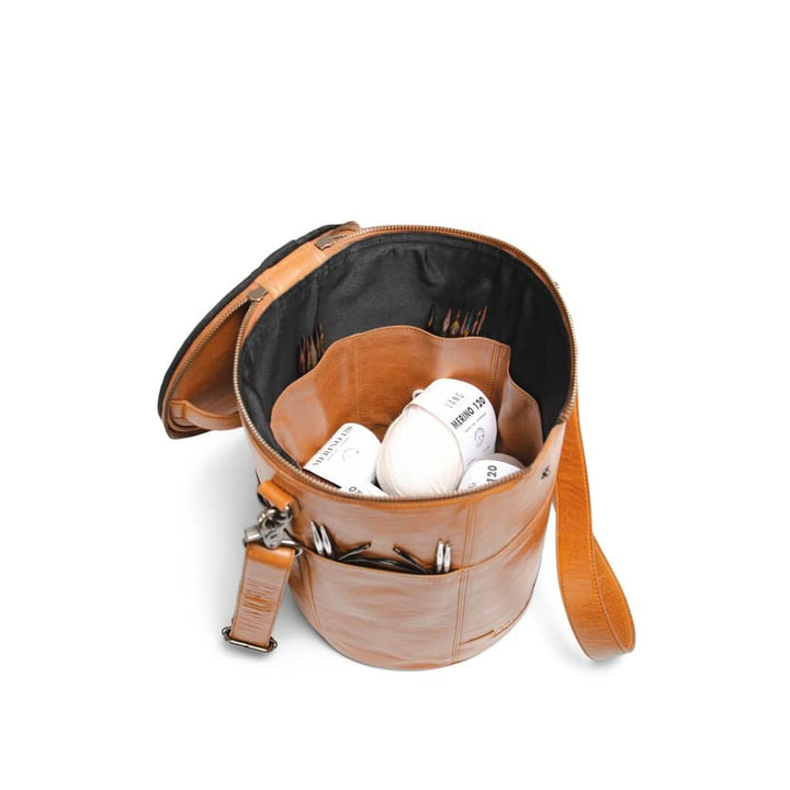 muud Saturn XL - Projekttasche aus Leder bei bei bei bei bei bei bei bei bei bei bei bei bei Lieblingsgarn
