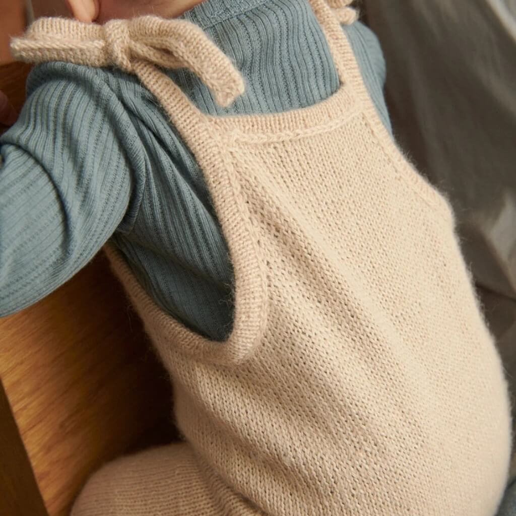 Sandnes Garn Kurze Hose Bunny Shorts Baby Strickanleitung - Sandnes Garn (Heft) bei bei bei bei bei bei bei bei Lieblingsgarn
