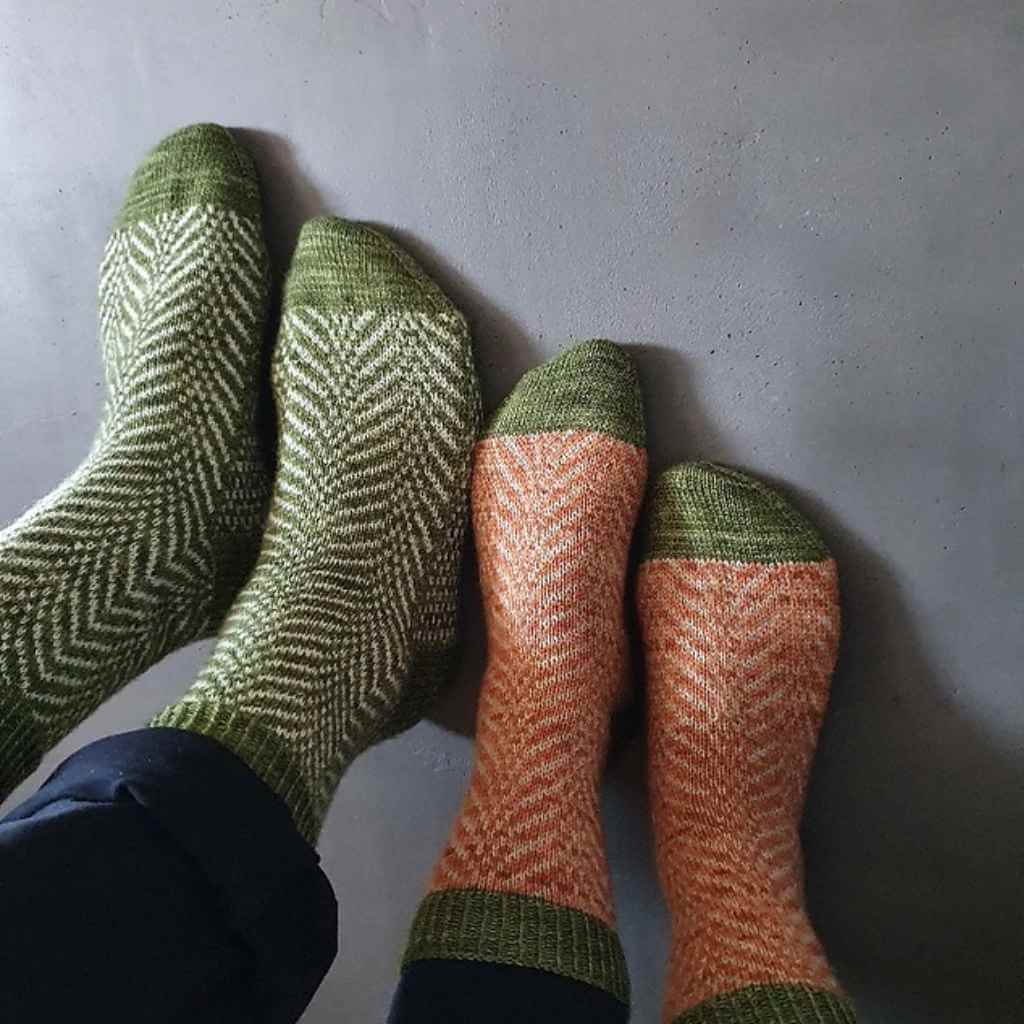 Ducathi Caleido Socks Strickanleitung – Produktansicht bei bei bei bei bei bei bei bei bei bei bei bei bei bei Lieblingsgarn