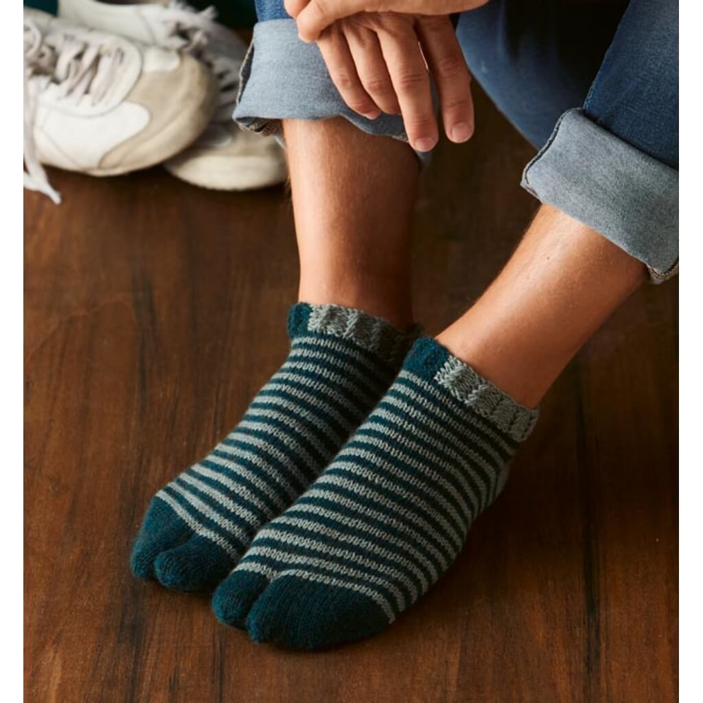 Topp TOPP Strickbuch: Sneakersocken stricken mit Wow-Effekt bei bei bei bei bei bei bei bei bei bei Lieblingsgarn