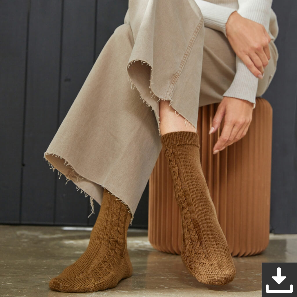 Lana Grossa Pattern Socken mit Zopfmuster Strickset - Lana Grossa (PDF) bei bei bei bei bei bei bei bei bei bei Lieblingsgarn