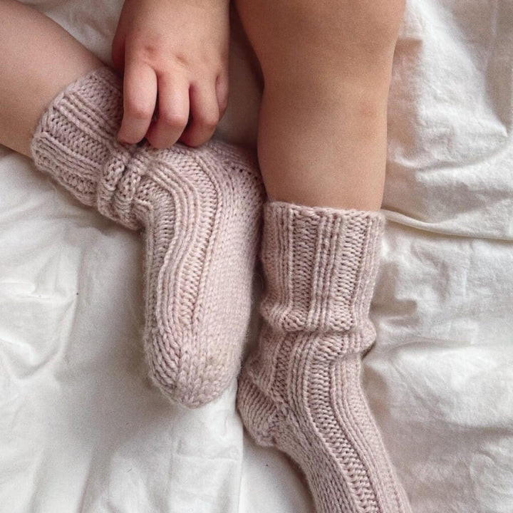 PetiteKnit Pattern Kindersocken Sunday Socks Junior Strickanleitung - PetiteKnit (Heft) bei bei bei bei bei Lieblingsgarn