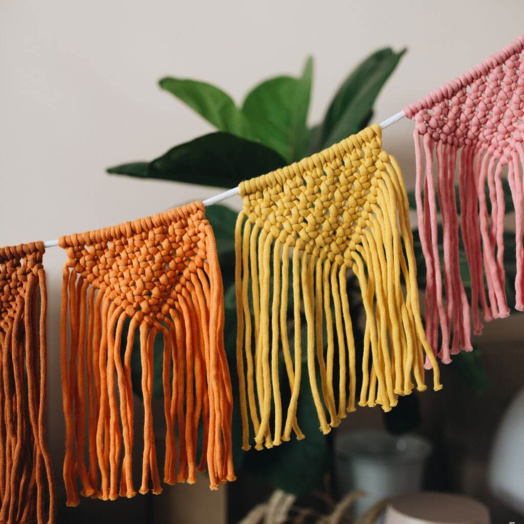 Lana Grossa Pattern Wimpelkette Makrameeset - Lana Grossa (PDF) bei bei bei bei bei bei bei bei bei bei bei bei Lieblingsgarn