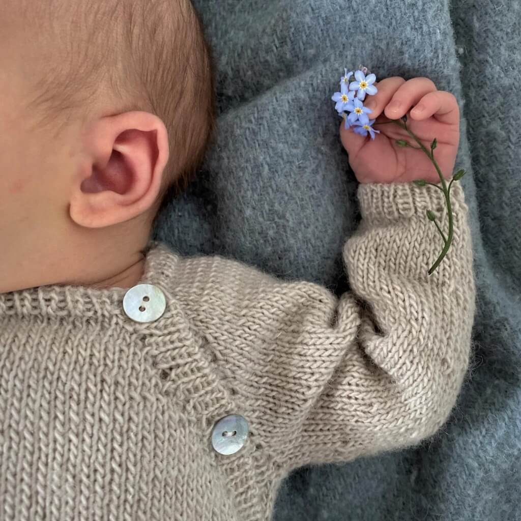 Yndestrikk Pattern Baby Knöpfebody Strickanleitung - Yndestrikk (PDF) bei bei bei bei bei bei bei bei bei bei Lieblingsgarn