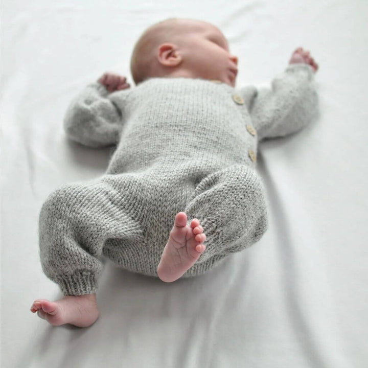Yndestrikk Pattern Langer Babystrampler Strickanleitung - Yndestrikk (PDF) bei bei bei bei bei bei bei bei Lieblingsgarn