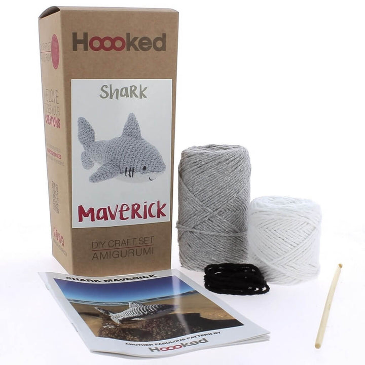 Hoooked DIY Amigurumi Shark Maverick bei bei bei bei bei bei bei bei bei bei Lieblingsgarn